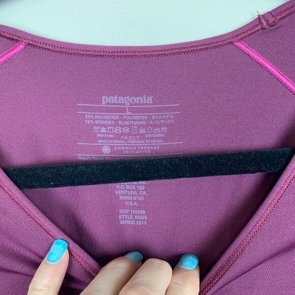 Patagonia Burgundy Short Sleeve T-shirt Size Large - Picture 3 of 5